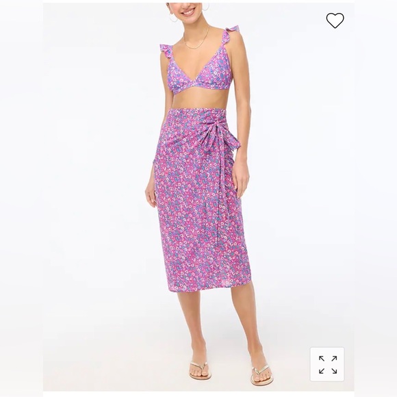 Bikini & sarong swim set - Picture 3 of 8